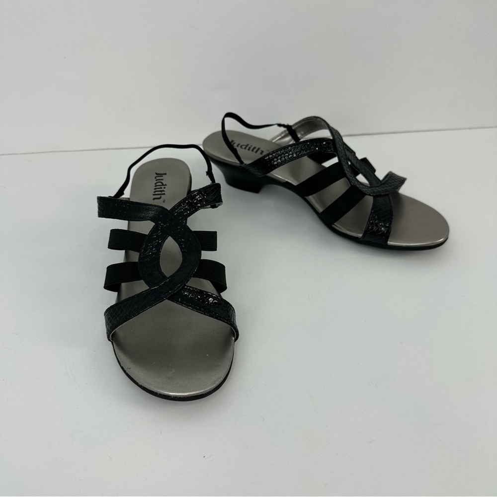 Judith J-Randall Black Patent/Gore Sandal Size 9M